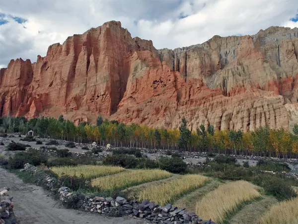 Dhakmar Red Cliffs